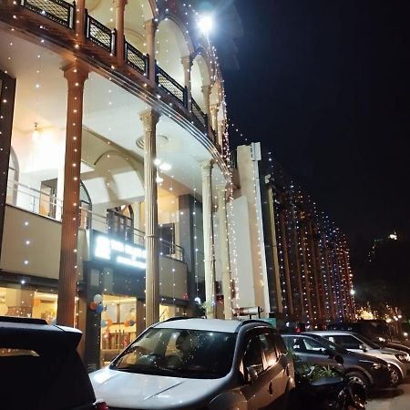 Hotel Tara Palace By Goyal Hoteliers 아그라 외부 사진