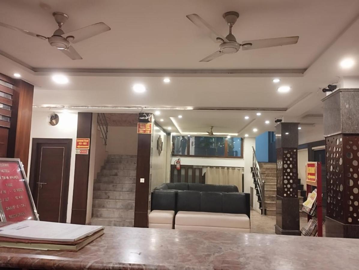 Hotel Tara Palace By Goyal Hoteliers 아그라 외부 사진