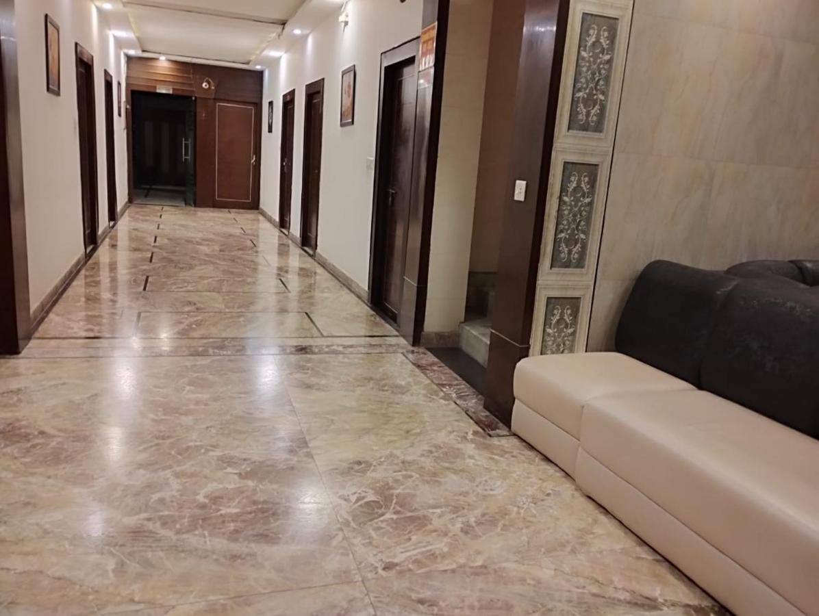 Hotel Tara Palace By Goyal Hoteliers 아그라 외부 사진
